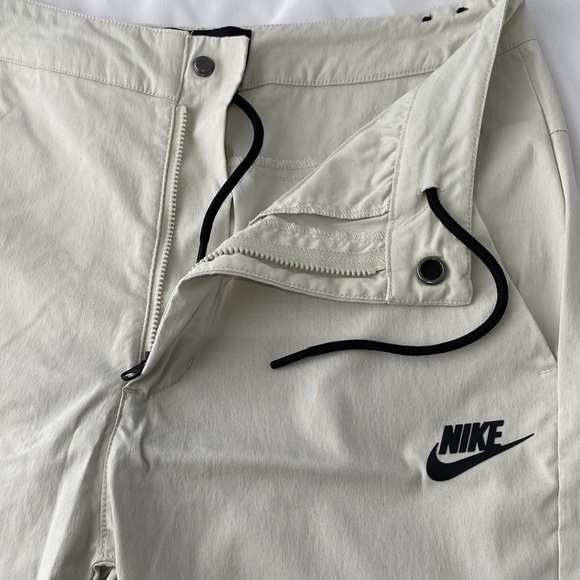 Nike Tech Street Shorts (S) - Picture 8 of 10